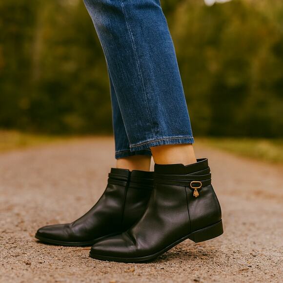 Kate Spade SZ 9.5 Women's Stable Black Leather Bootie - Picture 1 of 9